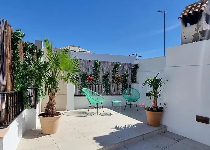 Готель Vitium 2*