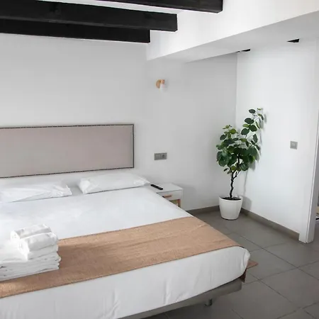 Vitium Hotel 2*