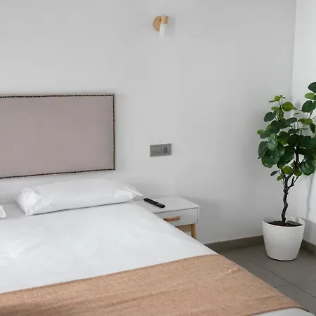 Vitium Hotel 2*